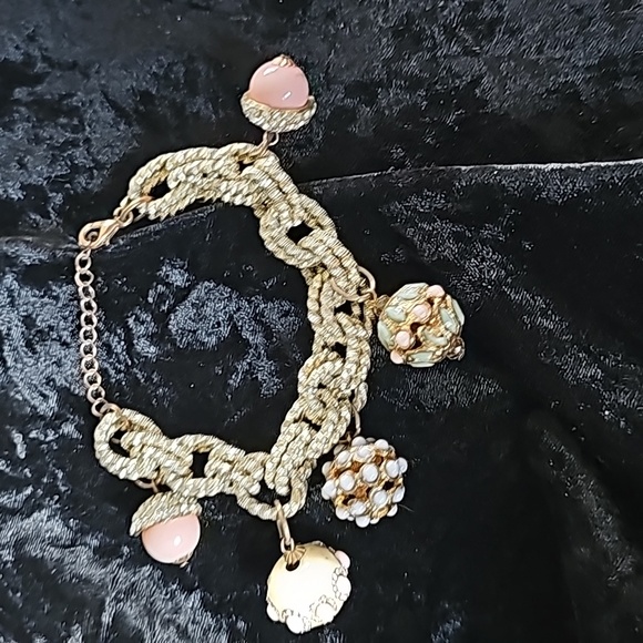 Ladies Vintage Bracelet with extender - Picture 3 of 5